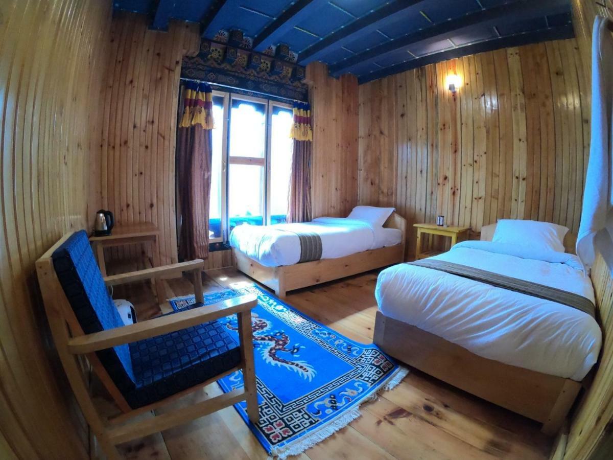 Odiyana Hotel Gangtey Gonpa Екстериор снимка